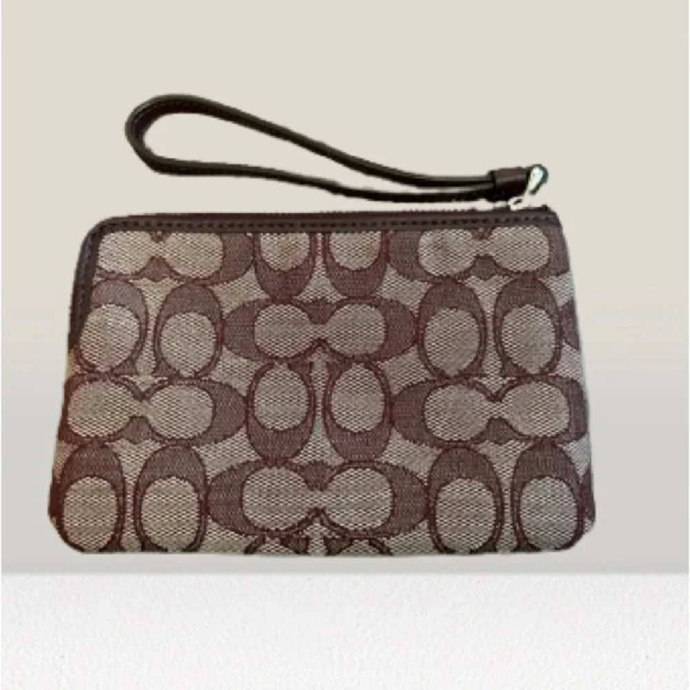 Coach Corner Zip Wristlet